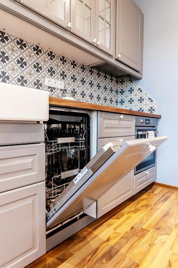 Attic Apartment On Waterfront / View / Netflix Πράγα Εξωτερικό φωτογραφία