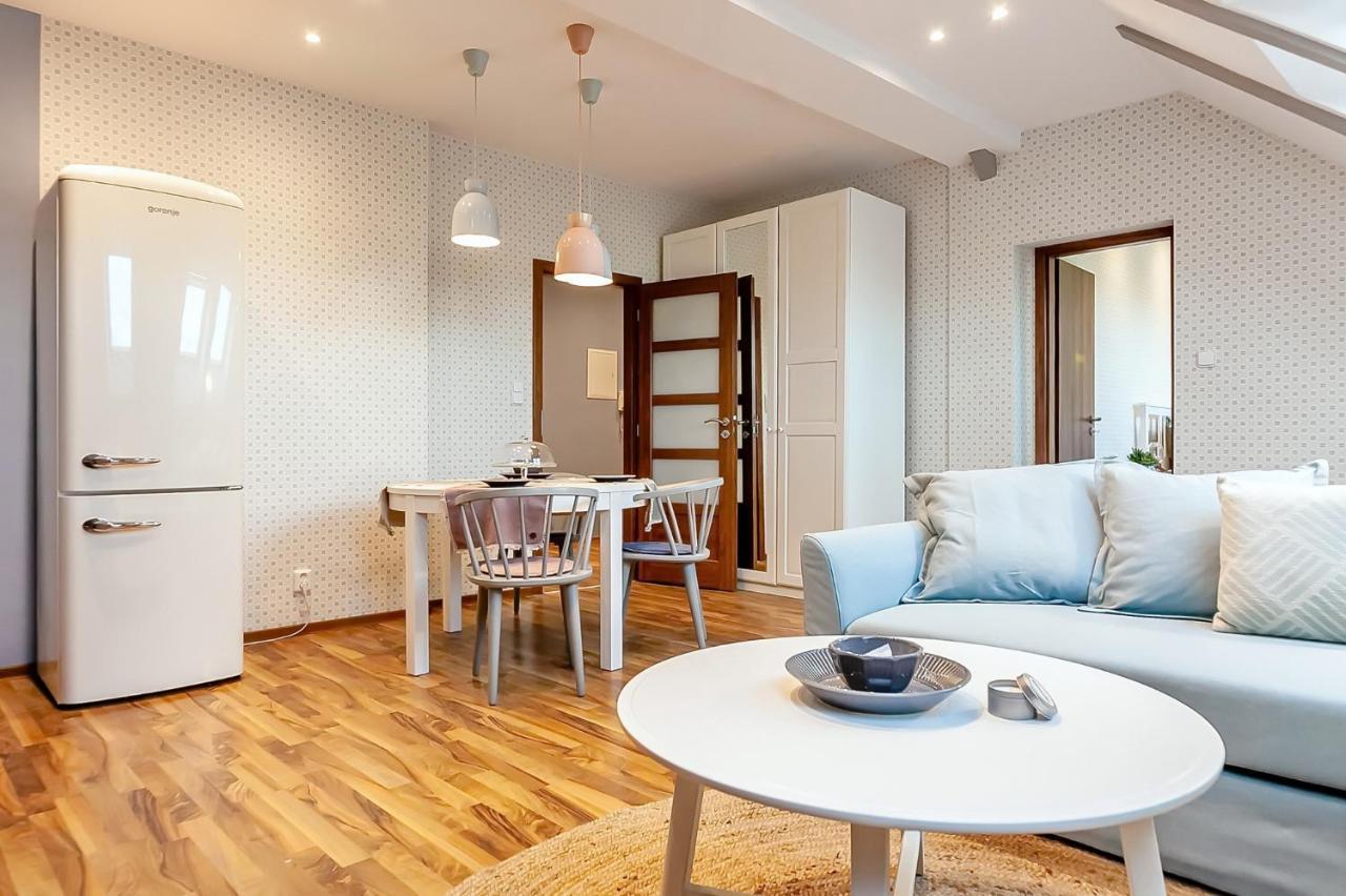 Attic Apartment On Waterfront / View / Netflix Πράγα Εξωτερικό φωτογραφία