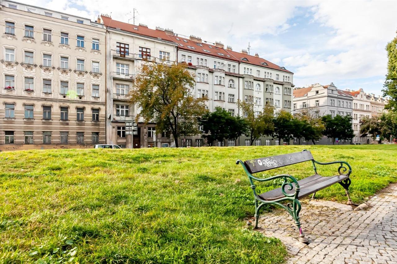 Attic Apartment On Waterfront / View / Netflix Πράγα Εξωτερικό φωτογραφία