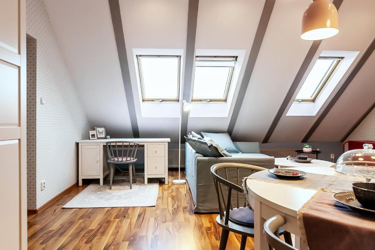 Attic Apartment On Waterfront / View / Netflix Πράγα Εξωτερικό φωτογραφία