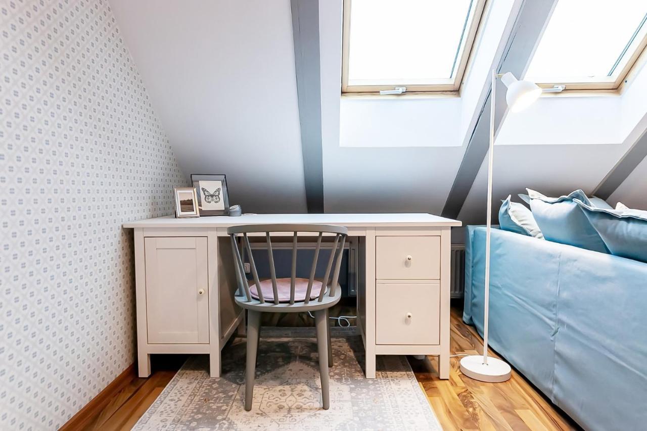 Attic Apartment On Waterfront / View / Netflix Πράγα Εξωτερικό φωτογραφία